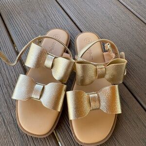 Cat & Jack Gold Bow Kids Sandals